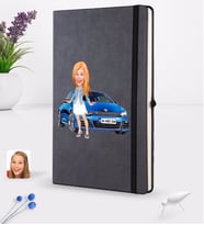 BK Gift Kişiye Özel Plakalı Kadın Volkswagen Scirocco Karikatürlü Siyah Termo Deri Defter 16x24cm Model 1