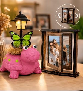 Kişiye Özel 2 Fotoğraflı Dönen Ahşap Çerçeve ve Pembe Kaplumbağa Masa Lambası