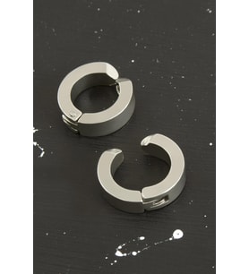 Gümüş Renkli Kıstırmalı Erkek Çelik Küpe 1,5 cm