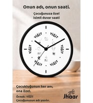 İsme Özel Siyah Beyaz Çizimler Çocuk Odası Duvar Saati Orta Boy 30 cm Siyah Camlı Sessiz