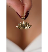 14 Ayar Altın Büyük Lotus Çiçeği Kolye Ucu (Sarı)