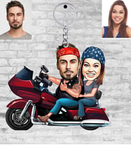 Kişiye Özel Motorcu Sevgili Karikatürlü Ahşap Anahtarlık Model 2-Eco