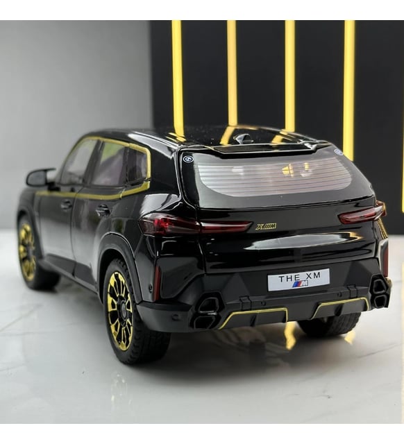 Che Zhi 1:24 BMW XM Model Araba Sesli Işıklı ve Hareketli Siyah