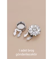 Kristal Taşlı Düğme Kapağı Broşu Çiçek Desenli Gümüş Renk, Gömleklerinize Şıklık Katın