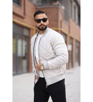 Unisex Kapitoneli Bomber Ceket - Günlük Şık & Spor Kombinlerin Vazgeçilmezi (Krem)