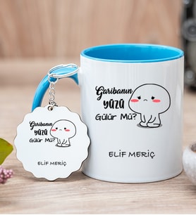 Kişiye Özel Garibanın Yüzü Gülür Mü Esprili Mavi Kupa Bardak ve Anahtarlık