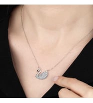 Ucarticaret S-warovski Taşlı Gümüş Kuğu Bayan Kolye