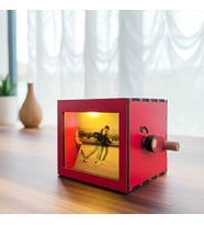 eJOYA Bi Kutu Hatıra Kişiye Özel Fotoğraflı Fotobox Işıklı Döner Albüm e116198 (Kırmızı)