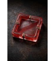 Modern Red Tasarımlı Küllük, Şık ve İşlevsel Ev Dekorasyonu