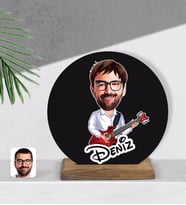 BK Gift Kişiye Özel Erkek Gitarist Karikatürlü Yuvarlak Ahşap Biblo-2