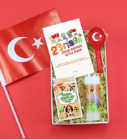 Türk Bayrağı & Türk Bayraklı Balon & Mini Hafıza Kartları & Köpük Baloncuk Hediye Seti