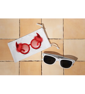 Kırmızı Gözlük Detaylı Gözlük Kesesi