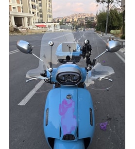 MOTOCAM QJ LTR 125 Ön Cam 2023-2026 Model 45cm Şeffaf Renkli 4mm Elcikli APARATSIZ