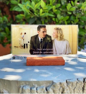 Dizi Film Sahnesi Plak Ahşap Stand Hediyeli