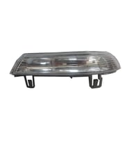VOLKSWAGEN GOLF- 5- 04/09; KAPI AYNA SİNYALİ SAĞ BEYAZ/NİKELAJLI 1K0949102 1009-2901