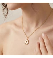 Kişiye Özel 925 Ayar Gümüş Şık Güneş Figürlü Kolye Sevgililer Günü Hediye Takı (Gold)
