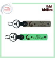 Mezun Avukata Gurur Dolu Hediye, Çocuk Ve Ayyıldız İsim Yazılabilir Anahtarlık, Kül Gri-Yeşil