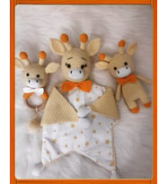 Sevimli Zürafa Amigurumi Uyku Arkadaşları ve Çıngırak Takımı
