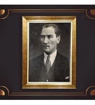 Altın Varaklı Çerçeveli Paspartulu Atatürk Tablo nl02A655 (Gold)