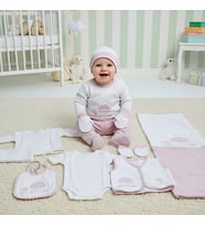 GAYE KIZ BEBEK ÇİÇEK NAKIŞLI 10 LU HAZTANE ÇIKIŞ ZIBIN SETİ . (Pudra)