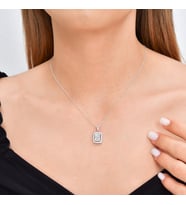 0,62 Karat Pırlanta Baget Kolye (Beyaz)