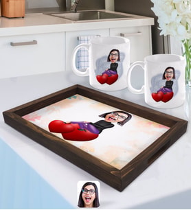 BK Gift Kişiye Özel Kadın Karikatürlü Doğal Ahşap Tepsi ve 2’li Kupa Bardak Seti-2