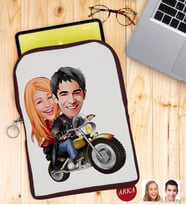 BK Gift Kişiye Özel Sevgililer Karikatürlü Taşınabilir Koruyucu Tablet Kılıfı & Organizer Çanta - Bordo-17