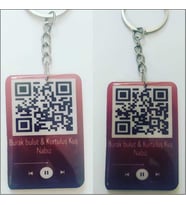 kişiye özel kaplamalı QR kodlu anahtarlık