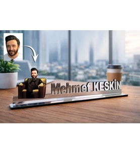 Kişiye Özel İşletme Sahibi Karikatürlü 30 cm Ayna Pleksi Masaüstü İsimlik - Müdüre Hediye Terfi ve Ofis Hediyesi