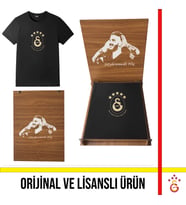 Galatasaray Lisanslı 2025 Logolu Şampiyonluk Siyah T-Shirt Hediye Icardi Ahşap Kutulu