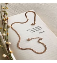 İTALYAN YASSI EZME BURMA ZİNCİR ROSE GOLD KOLYE ÇELİK ÜZERİ ALTIN KAPLAMA GARANTİ BELGELİ