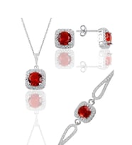 Söğütlü Silver Gümüş rodyumlu kırmızı taşlı kare kolye küpe ve bileklikten oluşan üçlü set