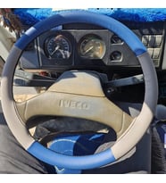 DİKİŞLİ DİREKSİYON KILIFI MAVİ / GRİ DERİ SİYAH DİKİŞLİ IVECO KAMYON 2000 KASA İÇİN
