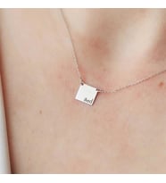 Harfli Minimal Kare Plaka 925 Ayar Gümüş Kolye