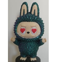 Labubu Hareketli Gözler (Çanta Askılığı/Biblo)  Büyük Boy  3 Renk Aynı Anda (Yeşil-Mor-Bakır)  3D Baskı  PLA Hammadde