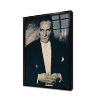 Atatürk Smokinli Çerçeveli Cam Tablo