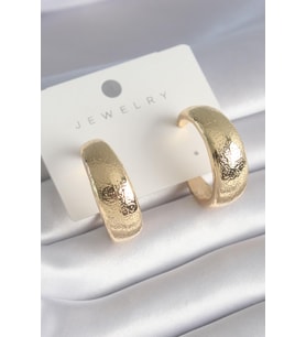 Pirinç Gold Renk İşleme Detay Kadın Küpe