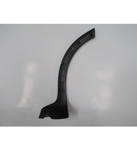 OPEL CORSA- C- 04/06; ARKA ÇAMURLUK AĞZI PLASTİĞİ SAĞ SİYAH (5 KAPI) 172901 769-2713