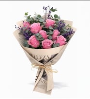 Gazete Bukette 7'li Pembe Gül