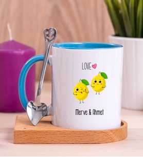 Kişiye Özel Sevimli Limonlar Ahşap Altlıklı Mavi Kupa Bardak