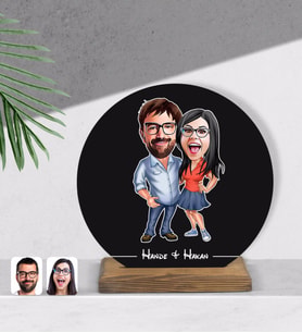 BK Gift Kişiye Özel Sevgililer Karikatürlü Yuvarlak Ahşap Biblo-105