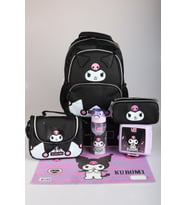 DEKOMUS İLE YENİ SEZON LİSANSLI KUROMI "SHADOW CHIC KOLEKSİYONU" DERİ OKUL ÇANTASI,TERMOSLU DERİ BESLENME VE KALEM ÇANTASI İLE BESLENME ÖRTÜSÜ,TRITAN MATARA 500 ML,2 KATLI BESLENME KABI YEMEK SETİ