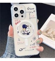 Coverzone iPhone 12 Pro Max ile uyumlu K?l?f Wireless ?arj �zellikli Magsafe ile uyumlu Astronot Bask?l? Sert PC ?effaf Arka Y�zey Y?ld?z Nasa