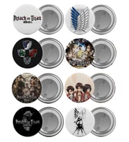Titana Saldırı Çanta Rozeti Seti 8 Adet En Büyük Boy 5.8cm İğneli Broş Attack on Titan