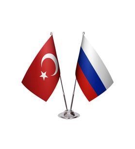 Rusya İkili Masa Bayrağı