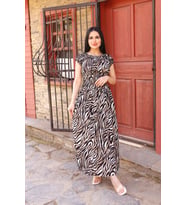 Madonna Yaka Viskon Kumaş Zebra Desenli Yazlık Elbise (STANDART BEDEN S/M/L/XL BEDEN UYUMLU) (Çok Renkli)