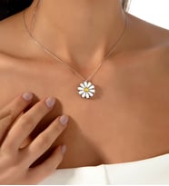 925 Ayar Gümüş Dönence Mineli Papatya Kolye