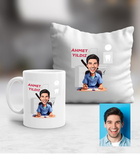 Kişiye Özel Karikatürlü Diş Hekimi Kupa ve Yastık Hediye Seti Erkek Diş Hekimine Tıp Bayramı Hediyesi (Beyaz)