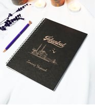 Kişiye Özel İstanbul Temalı Siyah Kraft Kapaklı Defter - 45 Yaprak A5 (90 SAYFA) 15x21 Cm