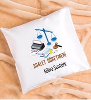 Adalet Öğretmeni Tasarımlı Kişiye Özel Hediye Adalet Öğretmeni Yastık